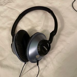 BOSE WIRED HEADSET EARPHONES